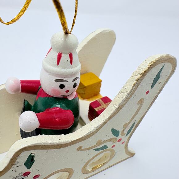 Vintage Hand Painted 2" Wooden White Sled With Rider Presents Christmas Ornament - Picture 3 of 6